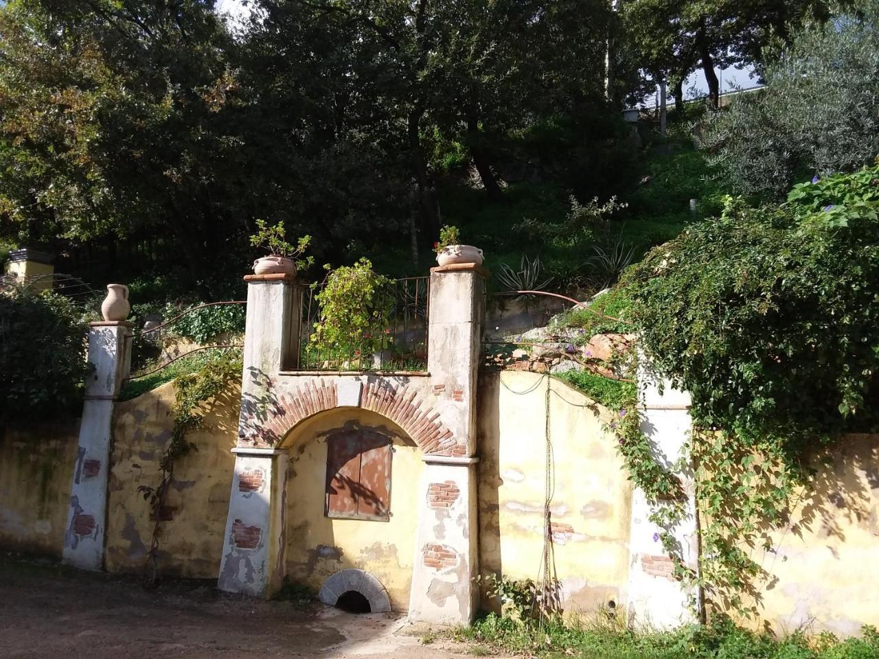 Le Roverelle Ilbono エクステリア 写真